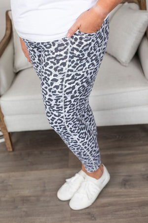 Michelle Mae Athleisure Leggings - Snow Leopard