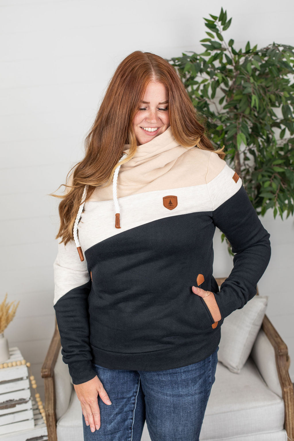 Wanakome Lensa Hoodie - Black Mix