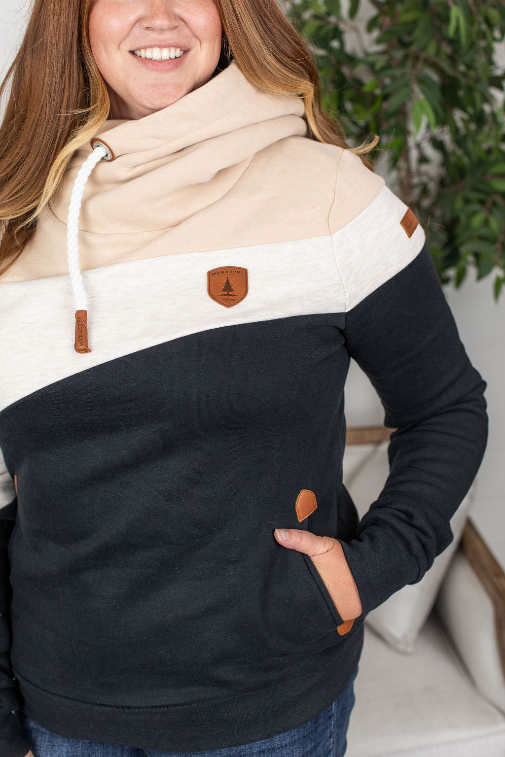 Wanakome Lensa Hoodie - Black Mix
