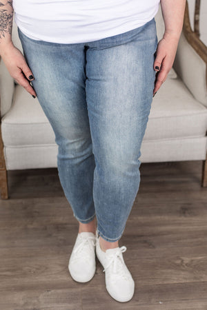 Judy Blue Renee Relaxed Fit Jeans