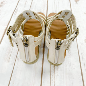 Bolivia Sandals - Cloud These new Blowfish sandals are the perfect sandal for nearly every occasion! Head out to beach,