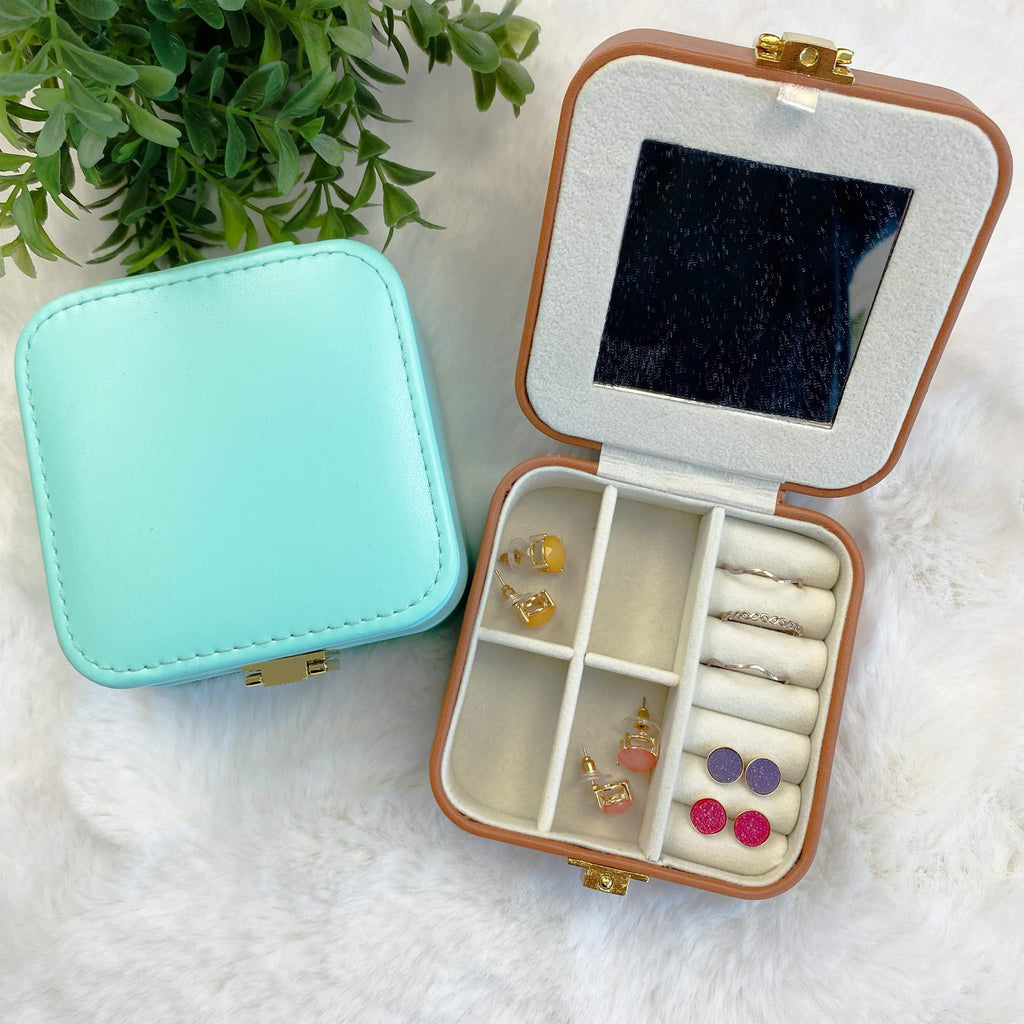 Michelle Mae Molly Square Jewelry Box - Ella Lane A square jewelry case that has a soft faux leather exterior. Great for