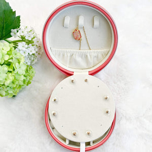 Michelle Mae Molly Circle Jewelry Box - Ella Lane A circle jewelry case that has a soft faux leather exterior. Great for